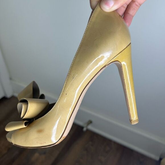 Valentino Garavani D’Orsay Couture Nude Patent Leather Bow Detail Peep Toe Heels - Picture 7 of 16
